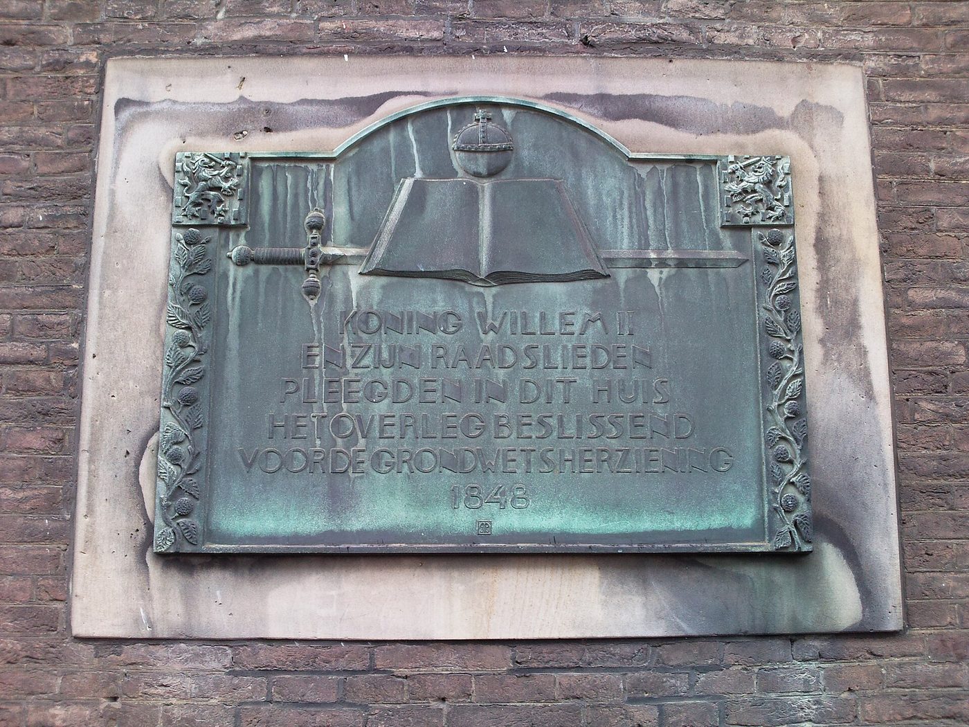 A plaque recalling the revised Constitution of 1848